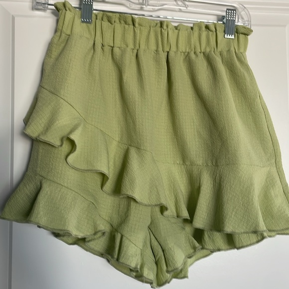 Women’s SHEIN Shorts XS NWT $25 Excellent Condition green - Picture 3 of 5